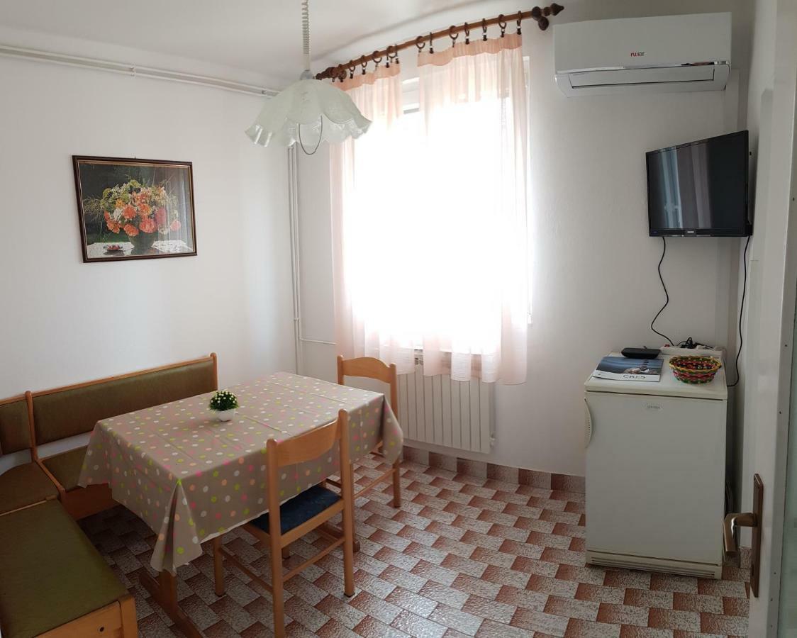 Apartment Tinna Cres Exterior foto